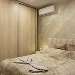 Apartament Luxus Mestecǎneşti