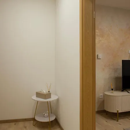 Luxus * Nyíregyháza